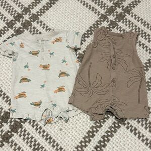 Carter's Kids One Pieces SET tan and brown